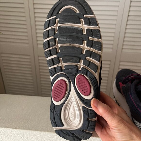 Brooks Dyad 9 wide - Picture 7 of 11